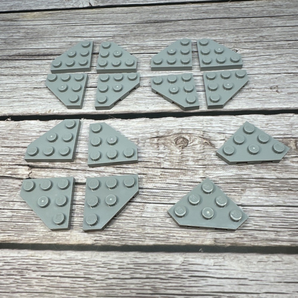 LEGO Parts - Light Bluish Gray Wedge, Plate 3 x 3 Cut Corner - No‎ 2450 - QTY 14